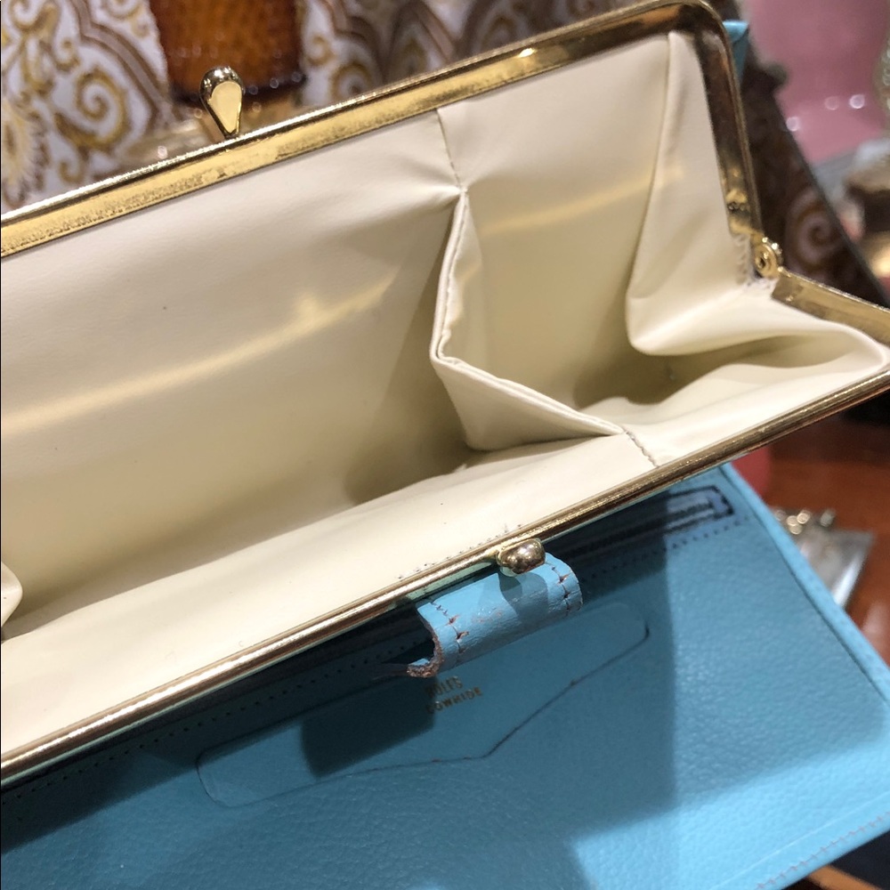 Light Blue Floral Embossed Women’s Wallet - Picture 3 of 7
